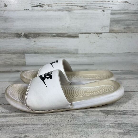 Nike Womens CN9675-100 Slide Sandals Logo Black White Slip On Comfort Size 13 - Picture 2 of 7